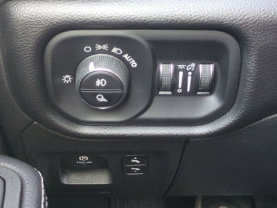 2025 RAM Ram 1500 RAM 1500 LARAMIE CREW CAB 4X4 5'7' BOX