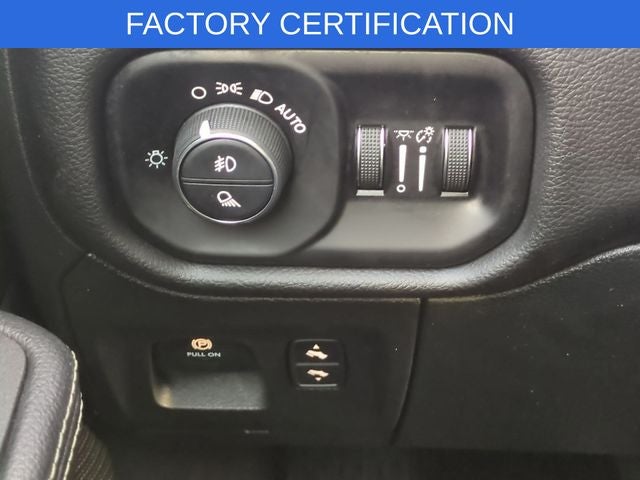 2025 RAM 1500 Laramie Crew Cab 4x4 5'7' Box