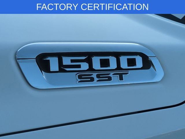 2025 RAM 1500 Laramie Crew Cab 4x4 5'7' Box