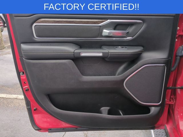 2019 RAM 1500 Laramie Crew Cab 4x4 5'7' Box