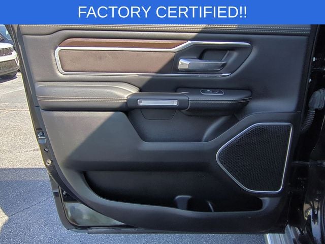 2022 RAM 1500 Laramie Crew Cab 4x4 5'7' Box