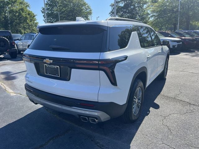2026 Chevrolet Traverse FWD LT
