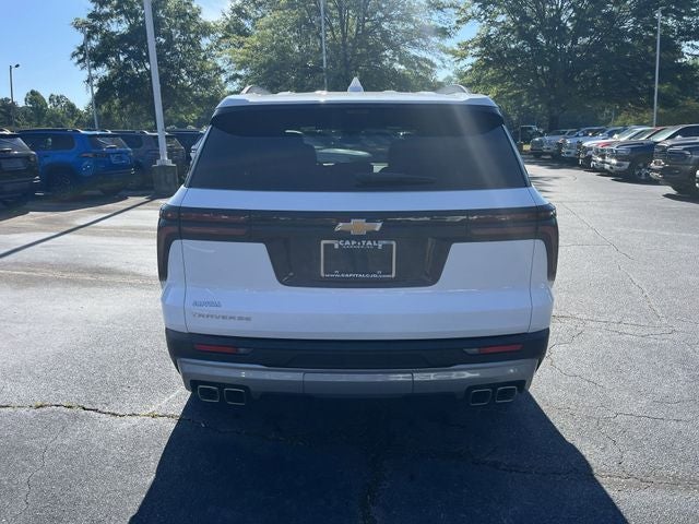 2026 Chevrolet Traverse FWD LT