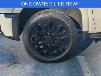 2024 GMC Sierra 2500HD 4WD Crew Cab Standard Bed Denali