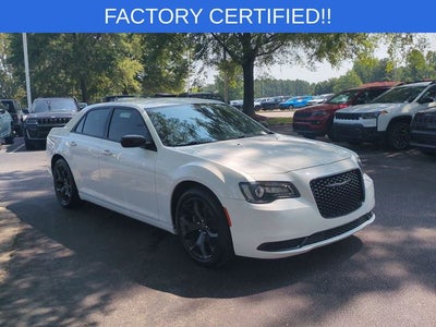 2023 Chrysler 300 Touring