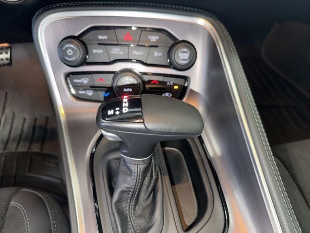 2018 Dodge Challenger 392 Hemi Scat Pack Shaker