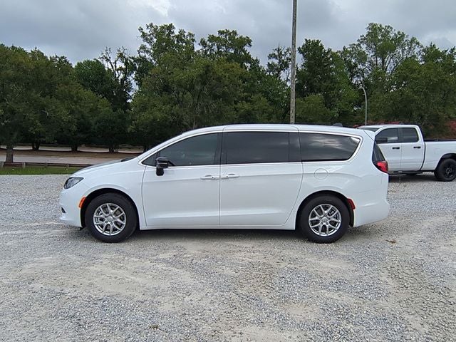 2026 Chrysler Voyager VOYAGER LX