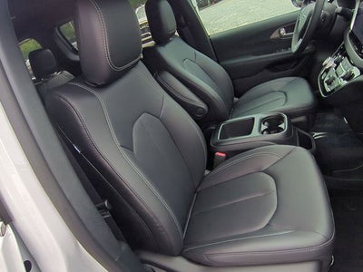 2026 Chrysler Voyager VOYAGER LX