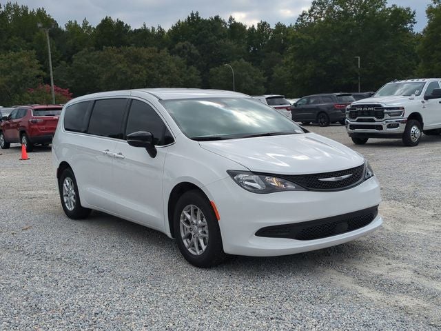 2026 Chrysler Voyager VOYAGER LX