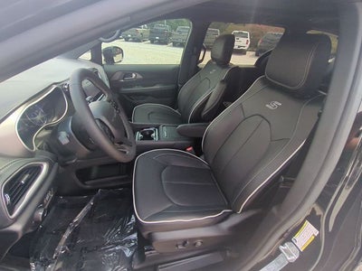 2027 Chrysler Pacifica PACIFICA LIMITED