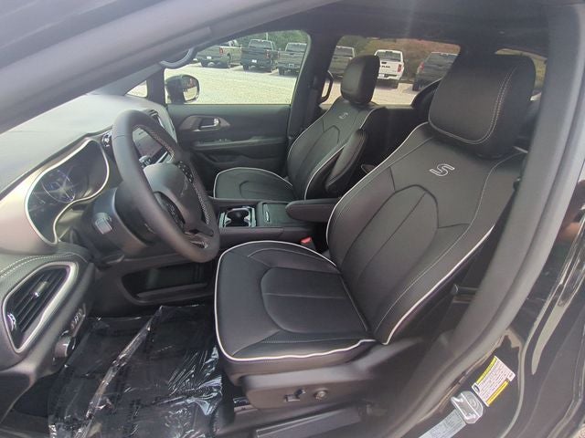 2027 Chrysler Pacifica PACIFICA LIMITED