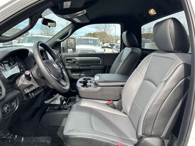 2024 RAM Ram 3500 RAM 3500 TRADESMAN REGULAR CAB 4X4 8' BOX