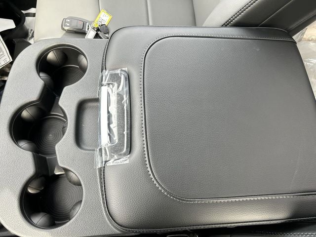 2024 RAM Ram 3500 RAM 3500 TRADESMAN REGULAR CAB 4X4 8' BOX