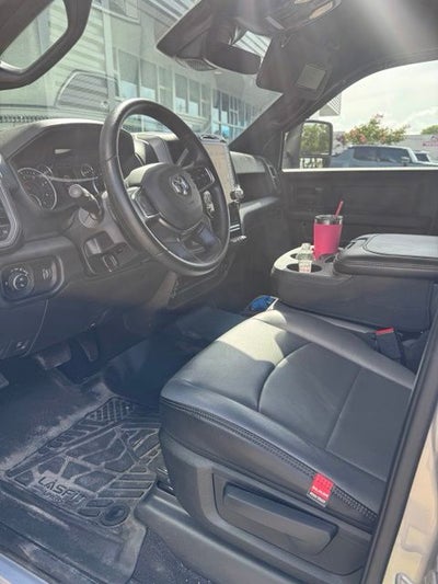 2025 RAM 2500 Tradesman Crew Cab 4x4 6'4' Box