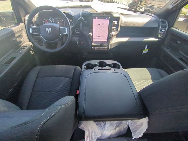 2026 RAM Ram 2500 RAM 2500 BLACK EXPRESS CREW CAB 4X4 6'4' BOX