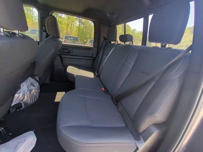 2026 RAM Ram 2500 RAM 2500 BLACK EXPRESS CREW CAB 4X4 6'4' BOX