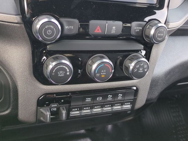 2026 RAM Ram 2500 RAM 2500 TRADESMAN CREW CAB 4X4 8' BOX