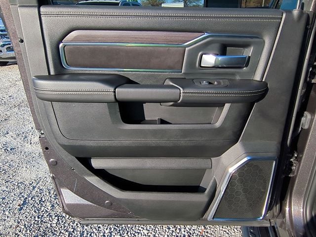 2026 RAM Ram 3500 RAM 3500 LARAMIE CREW CAB 4X4 8' BOX