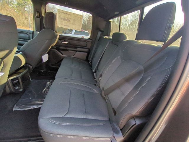 2026 RAM Ram 1500 RAM 1500 EXPRESS CREW CAB 4X2 5'7' BOX