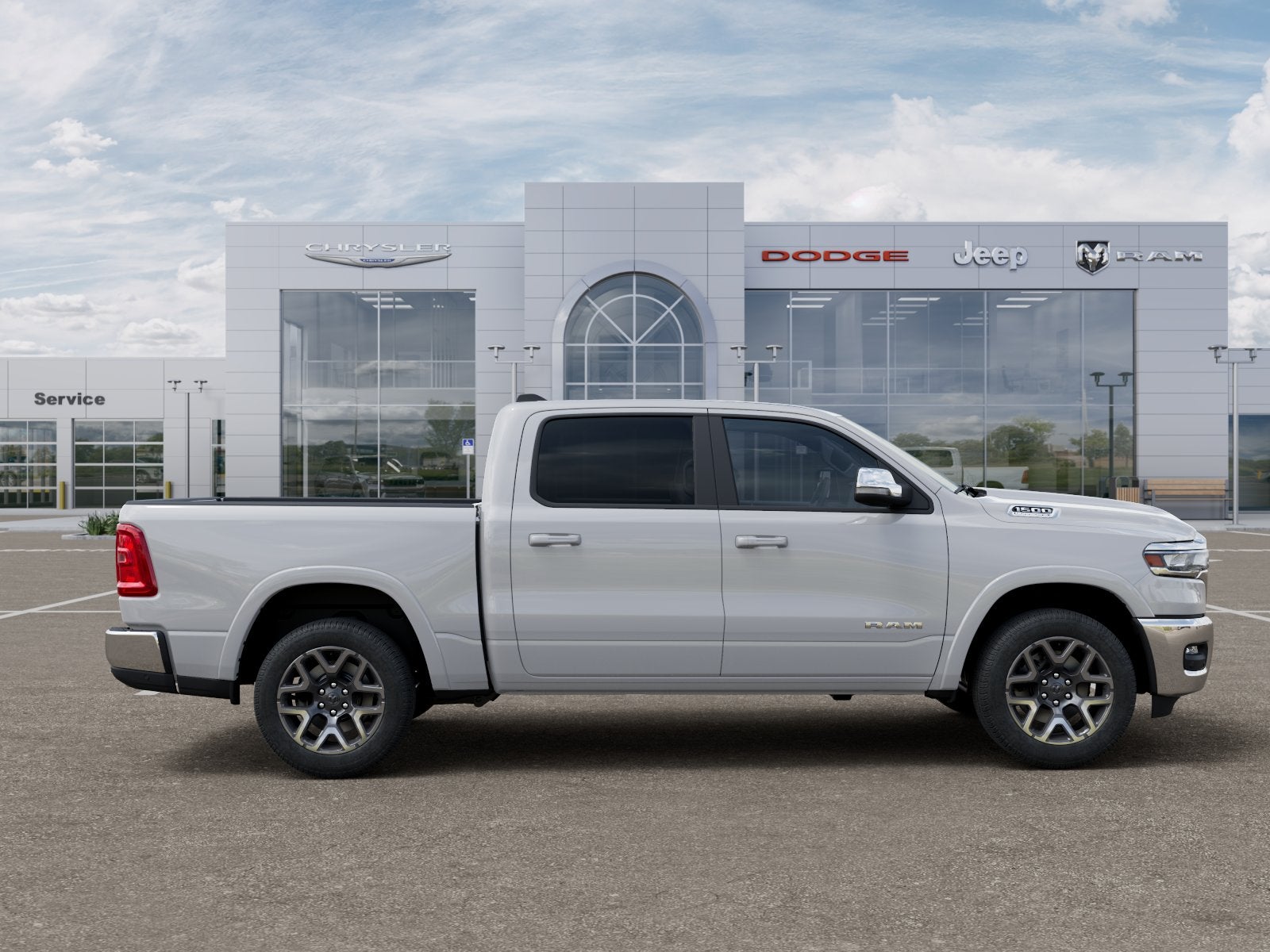 2026 RAM Ram 1500 RAM 1500 LARAMIE CREW CAB 4X2 5'7' BOX