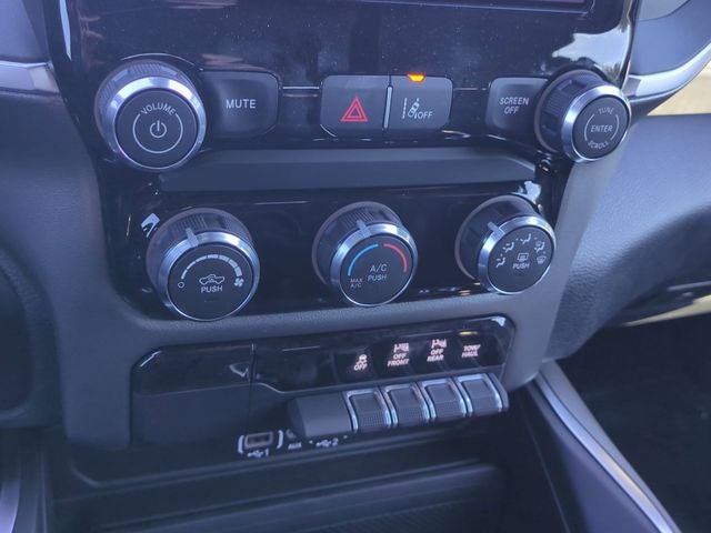 2025 RAM Ram 1500 RAM 1500 BIG HORN CREW CAB 4X4 5'7' BOX