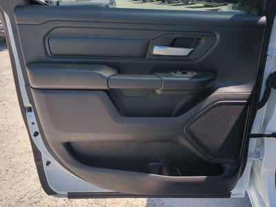 2026 RAM Ram 1500 RAM 1500 TRADESMAN CREW CAB 4X4 5'7' BOX