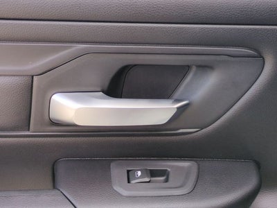 2026 RAM 1500 RAM 1500 TRADESMAN CREW CAB 4X4 5'7' BOX