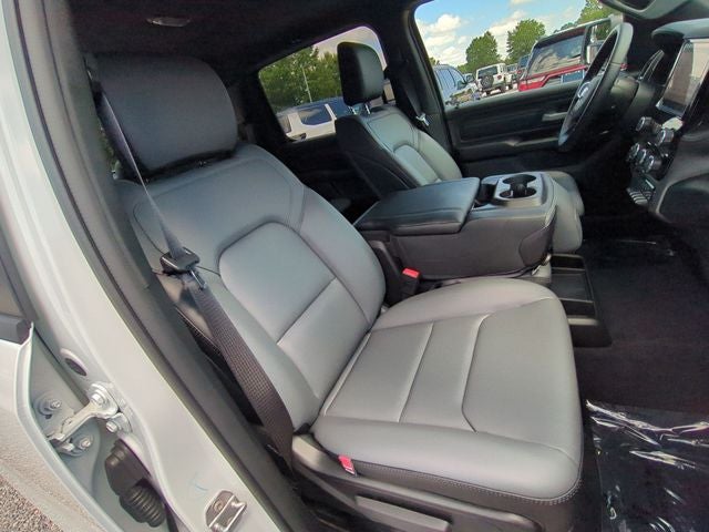 2026 RAM 1500 RAM 1500 TRADESMAN CREW CAB 4X4 5'7' BOX