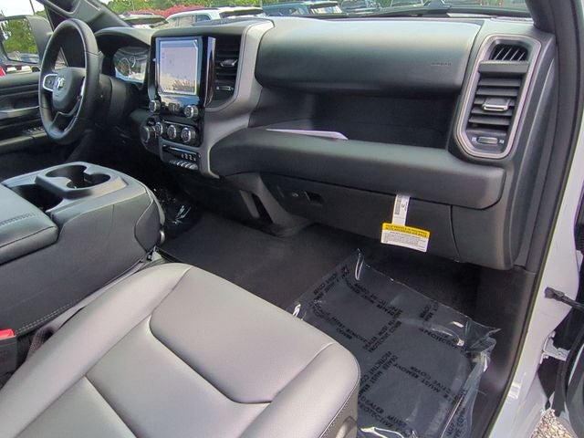 2026 RAM 1500 RAM 1500 TRADESMAN CREW CAB 4X4 5'7' BOX