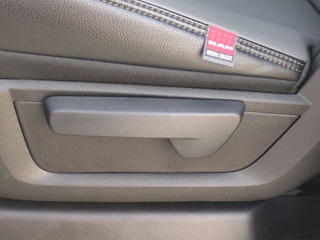 2024 RAM 2500 Tradesman Crew Cab 4x2 6'4' Box