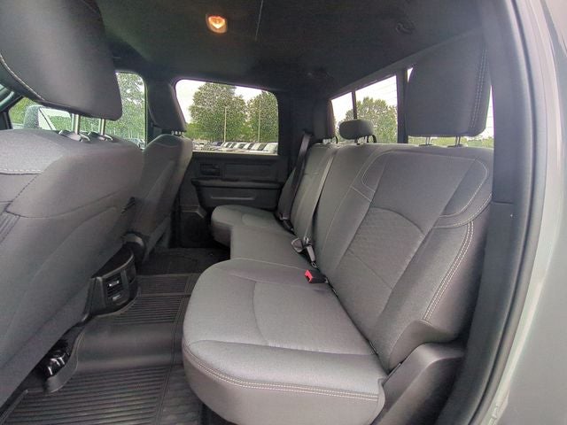 2026 RAM 2500 RAM 2500 BLACK EXPRESS CREW CAB 4X4 6'4' BOX