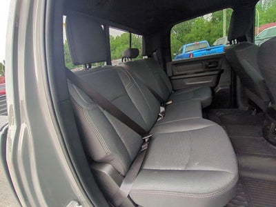 2026 RAM 2500 RAM 2500 BLACK EXPRESS CREW CAB 4X4 6'4' BOX