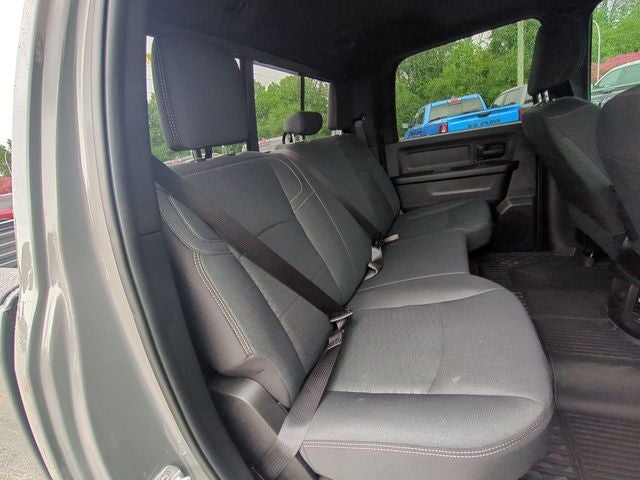 2026 RAM 2500 RAM 2500 BLACK EXPRESS CREW CAB 4X4 6'4' BOX