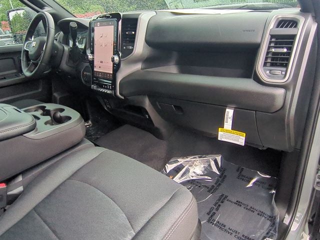 2026 RAM 2500 RAM 2500 BLACK EXPRESS CREW CAB 4X4 6'4' BOX