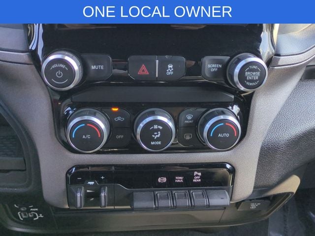 2023 RAM 2500 Tradesman Crew Cab 4x4 6'4' Box