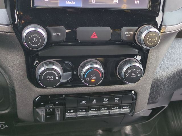 2026 RAM Ram 2500 RAM 2500 TRADESMAN CREW CAB 4X4 8' BOX