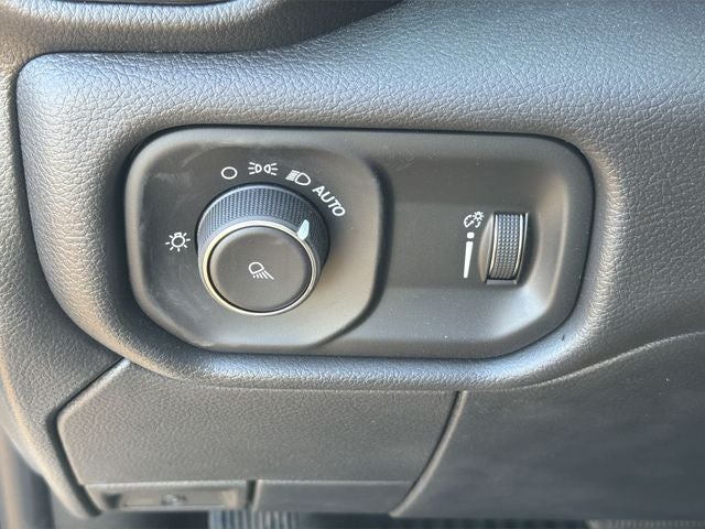 2024 RAM 2500 Tradesman Crew Cab 4x4 6'4' Box
