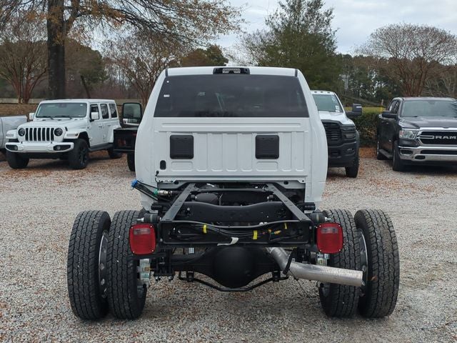 2026 RAM 4500 Chassis Tradesman/Big Horn