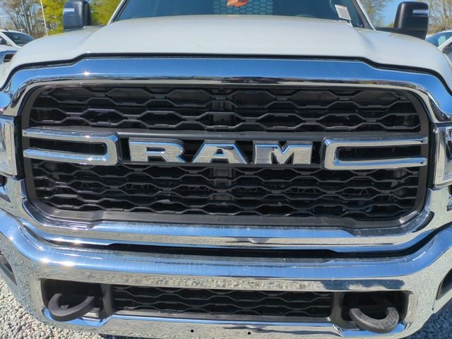 2024 RAM Ram 5500 Chassis Cab RAM 5500 TRADESMAN CHASSIS REGULAR CAB 4X2 120' CA
