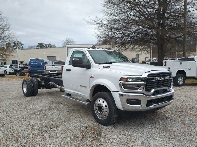 2026 RAM Ram 5500 Chassis Cab RAM 5500 BIG HORN CHASSIS REGULAR CAB 4X2 120' CA