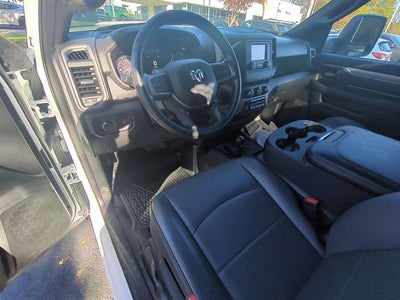 2024 RAM Ram 5500 Chassis Cab RAM 5500 TRADESMAN CHASSIS REGULAR CAB 4X4 108' CA