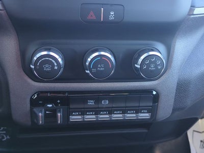 2024 RAM Ram 5500 Chassis Cab RAM 5500 TRADESMAN CHASSIS REGULAR CAB 4X4 108' CA