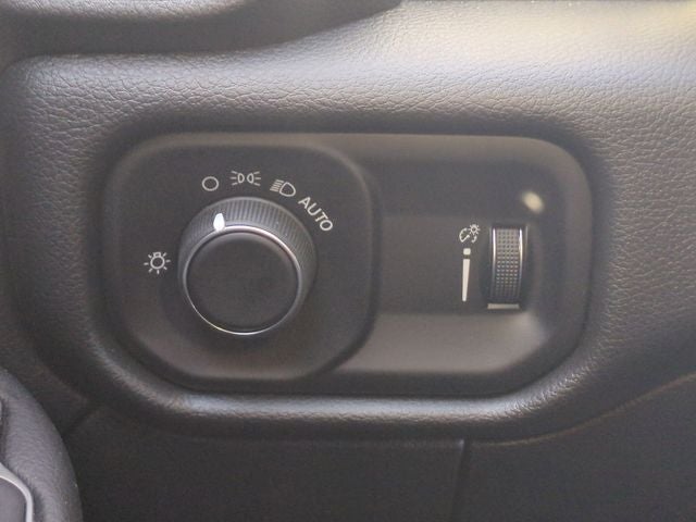 2024 RAM Ram 5500 Chassis Cab RAM 5500 TRADESMAN CHASSIS REGULAR CAB 4X4 108' CA