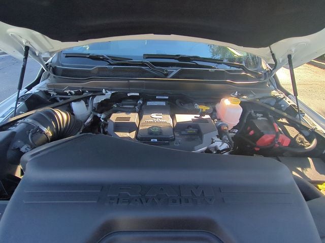 2024 RAM Ram 5500 Chassis Cab RAM 5500 TRADESMAN CHASSIS REGULAR CAB 4X4 108' CA