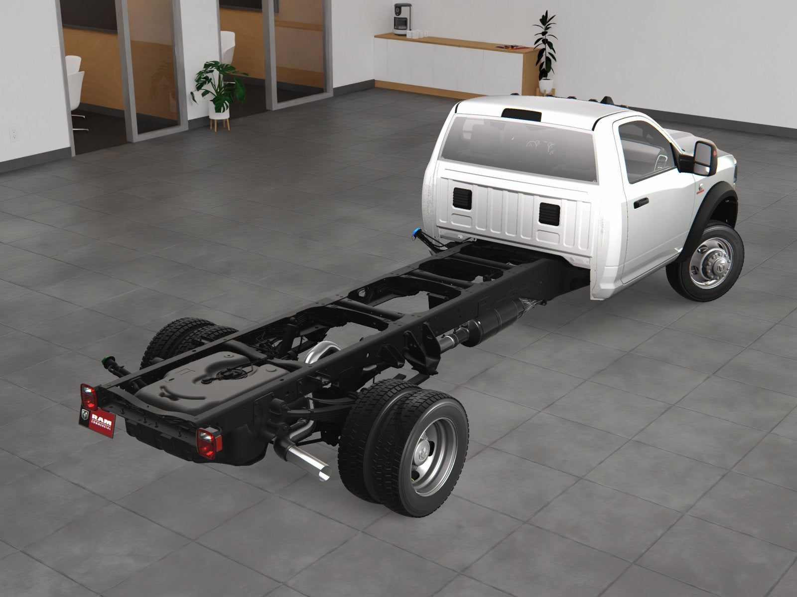 2024 RAM Ram 5500 Chassis Cab RAM 5500 TRADESMAN CHASSIS REGULAR CAB 4X4 108' CA