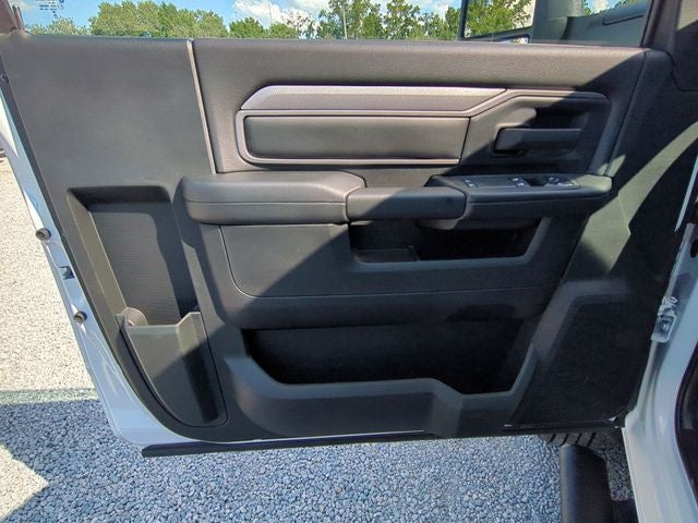 2025 RAM Ram 5500 Chassis Cab RAM 5500 TRADESMAN CHASSIS REGULAR CAB 4X4 108' CA