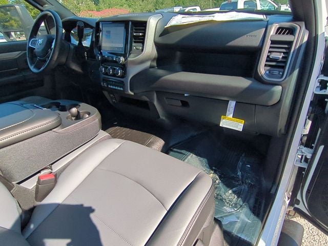 2025 RAM Ram 5500 Chassis Cab RAM 5500 TRADESMAN CHASSIS REGULAR CAB 4X4 108' CA