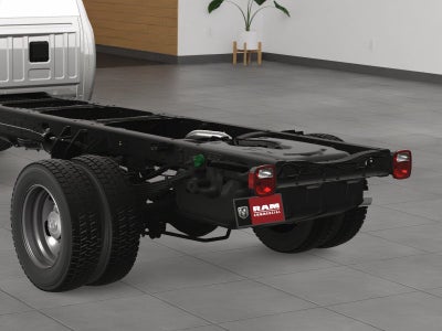 2025 RAM Ram 5500 Chassis Cab RAM 5500 TRADESMAN CHASSIS REGULAR CAB 4X4 108' CA