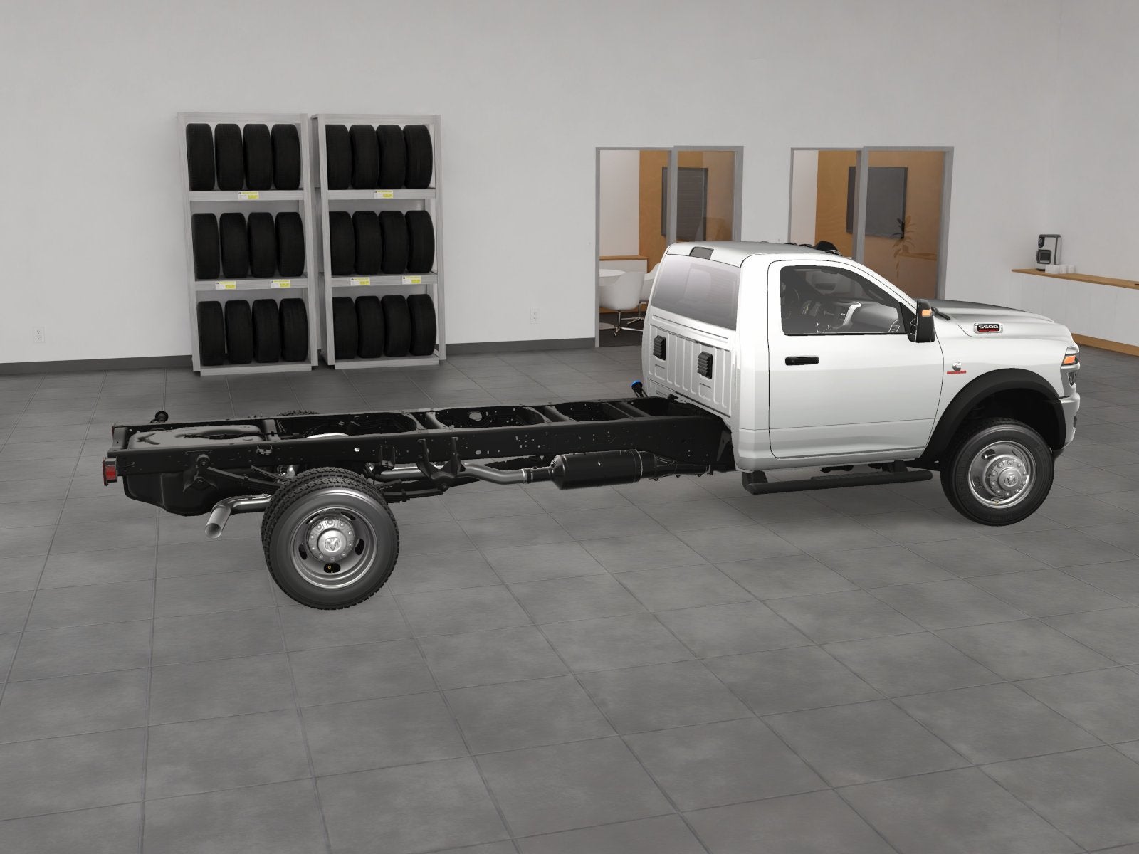 2025 RAM Ram 5500 Chassis Cab RAM 5500 TRADESMAN CHASSIS REGULAR CAB 4X4 108' CA