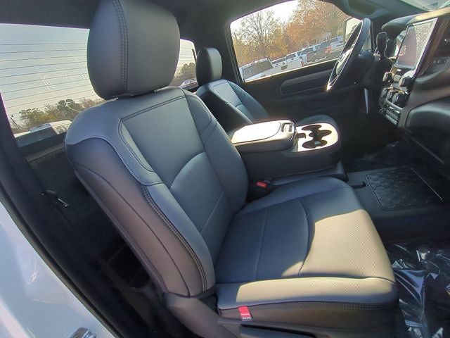 2025 RAM Ram 5500 Chassis Cab RAM 5500 TRADESMAN CHASSIS REGULAR CAB 4X4 108' CA